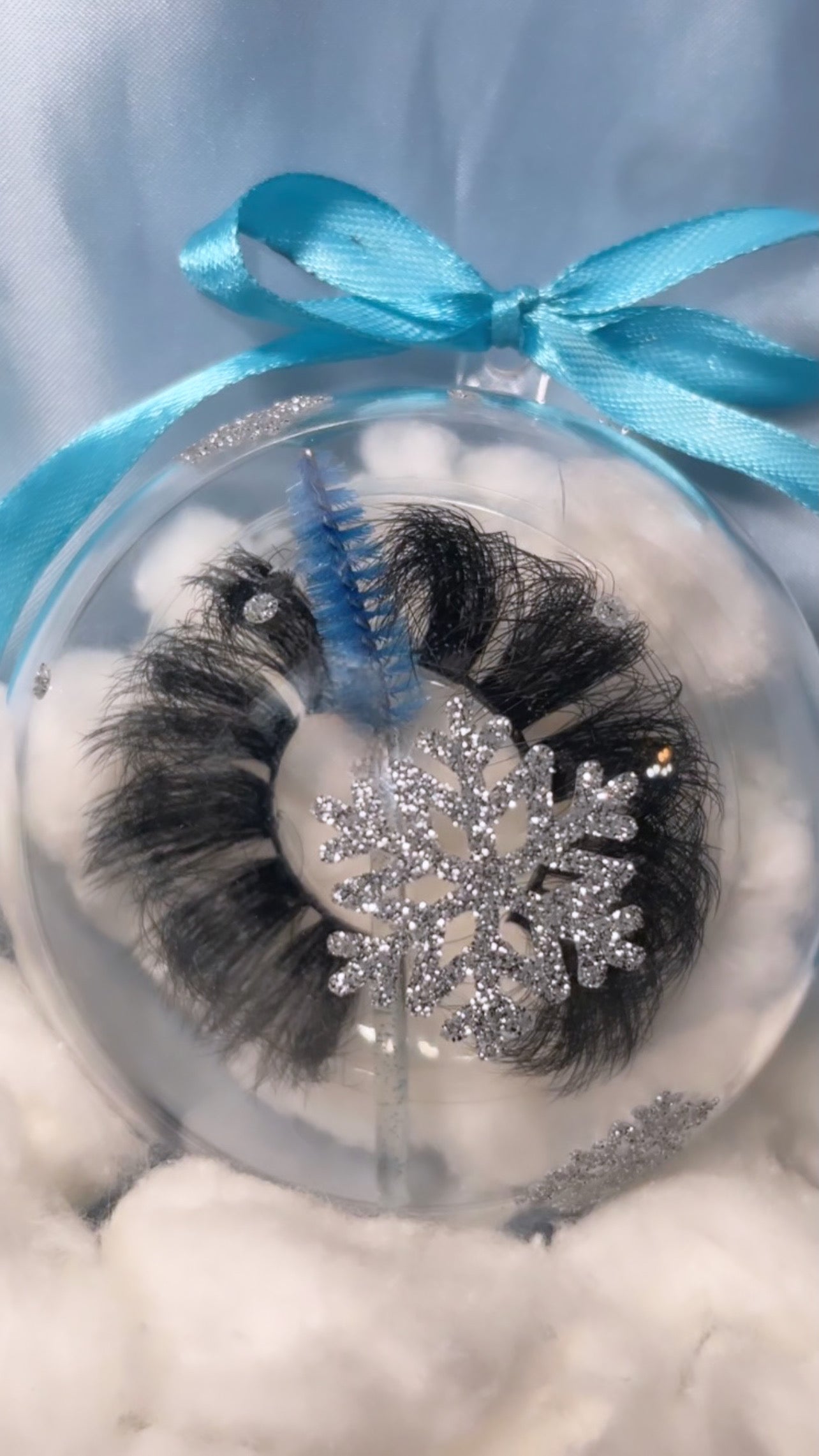 LASH ORNAMENT